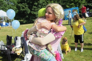 Rapunzel hugs